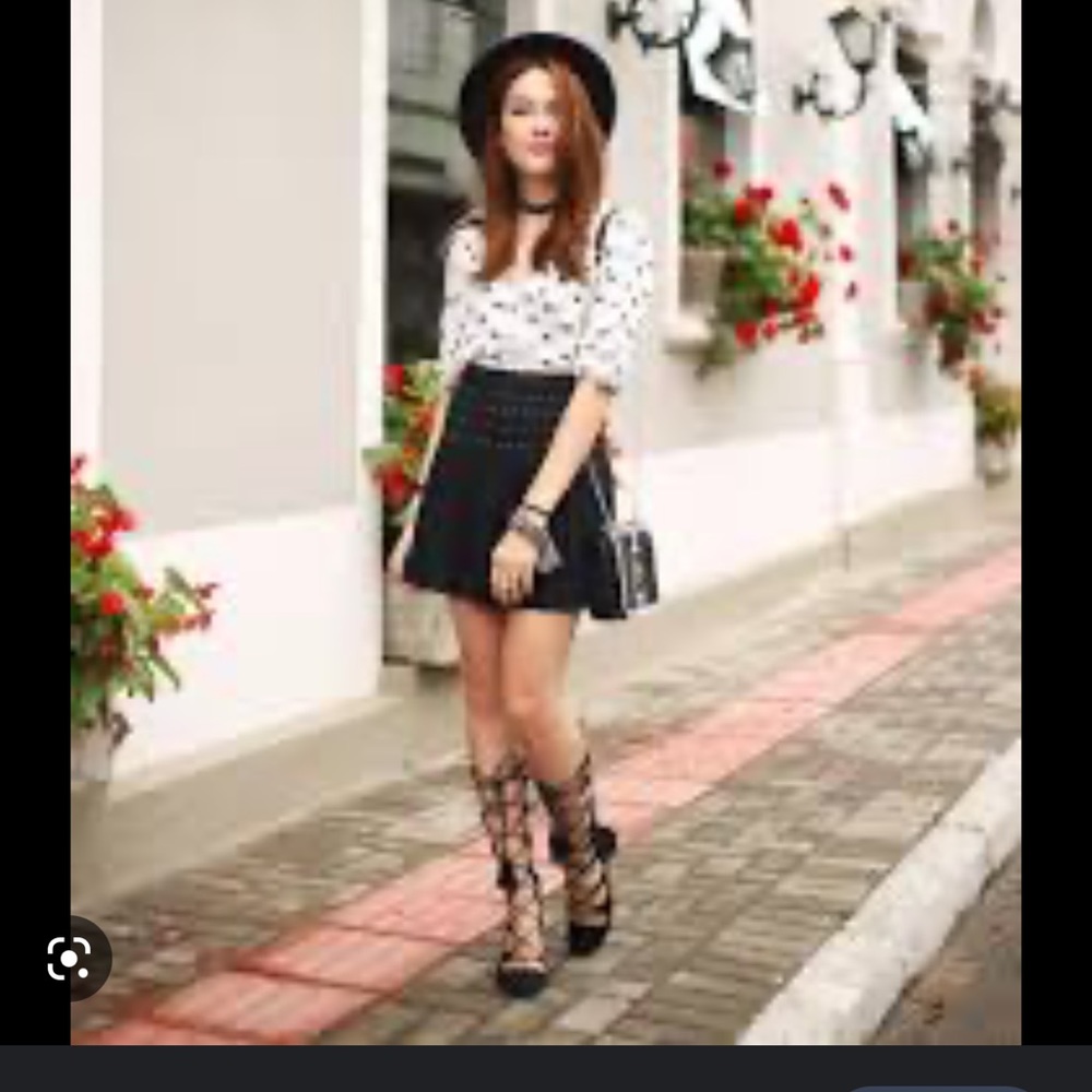 ‘JUNGALOW-Core, Such a COOL Vintage BLOUSE ! Jungle Animals in black and white!